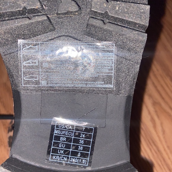 NWOT Forever 21 Leopard boots - Picture 9 of 9